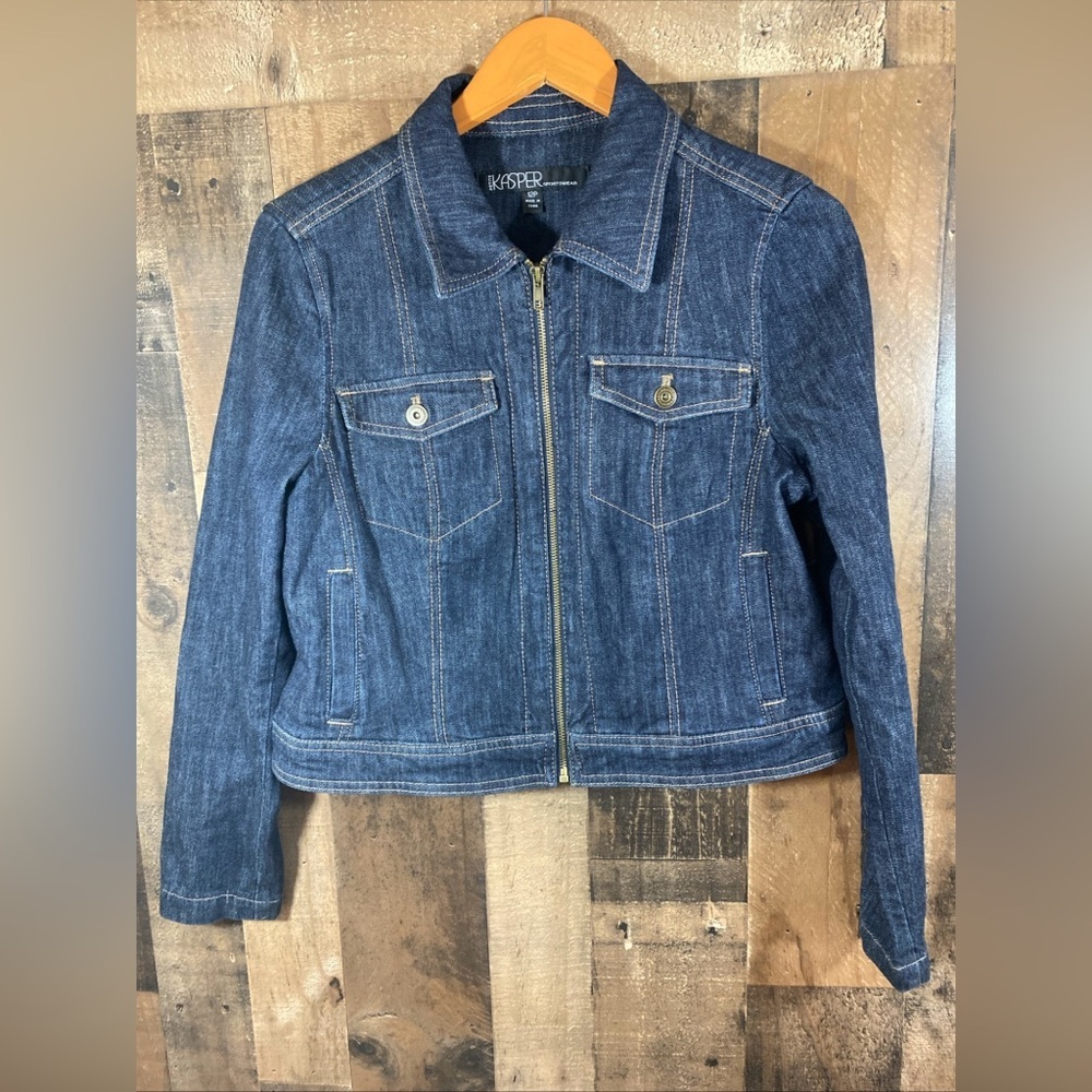 Kasper Women’s Blue Denim Jacket Size 12 Petite‎ Zipper & Pockets